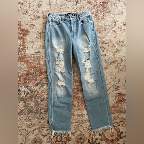 Hollister vintage stretch ultra high rise distressed mom jeans - Picture 2 of 6